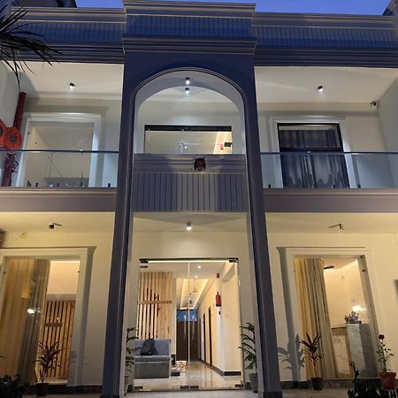 Hotel Taj Way By Jyoti Villa อัครา ภายนอก รูปภาพ